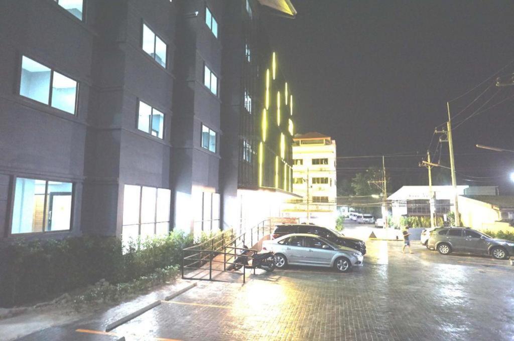 Prinn Hotel Rayong Exterior foto